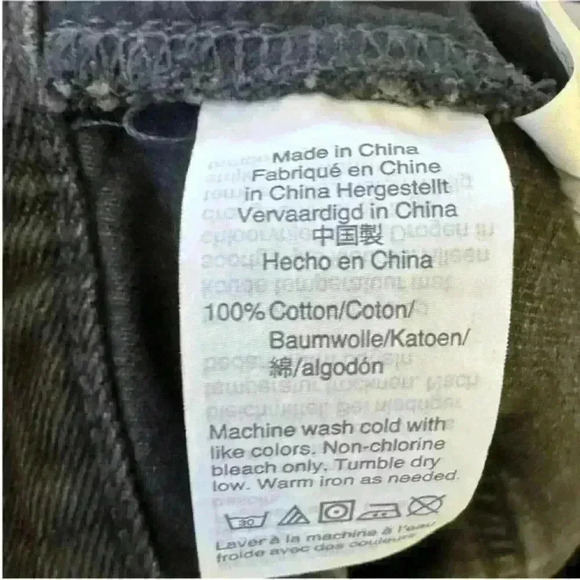 Madewell- "Rigid Denim A-line" Skirt Size
28 NWT! - Picture 11 of 11